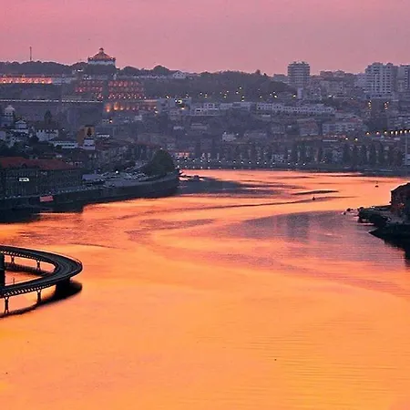 Porto Lodge Oporto